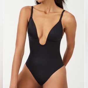NWT SPANX Plunge low back thong Black Bodysuit, Size Small